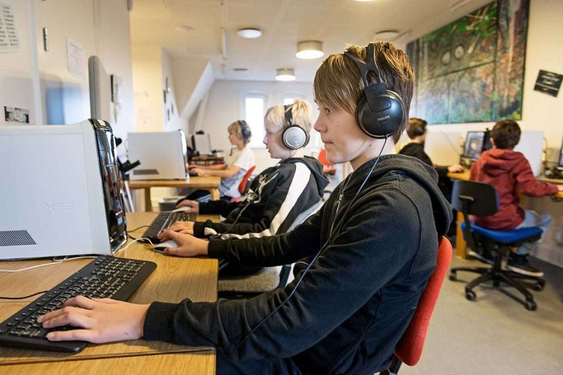 At spille digitale spil er ikke en soloaktivitet. To ud af tre børn spiller med andre, når de spiller Billedcredit: Jørgen True